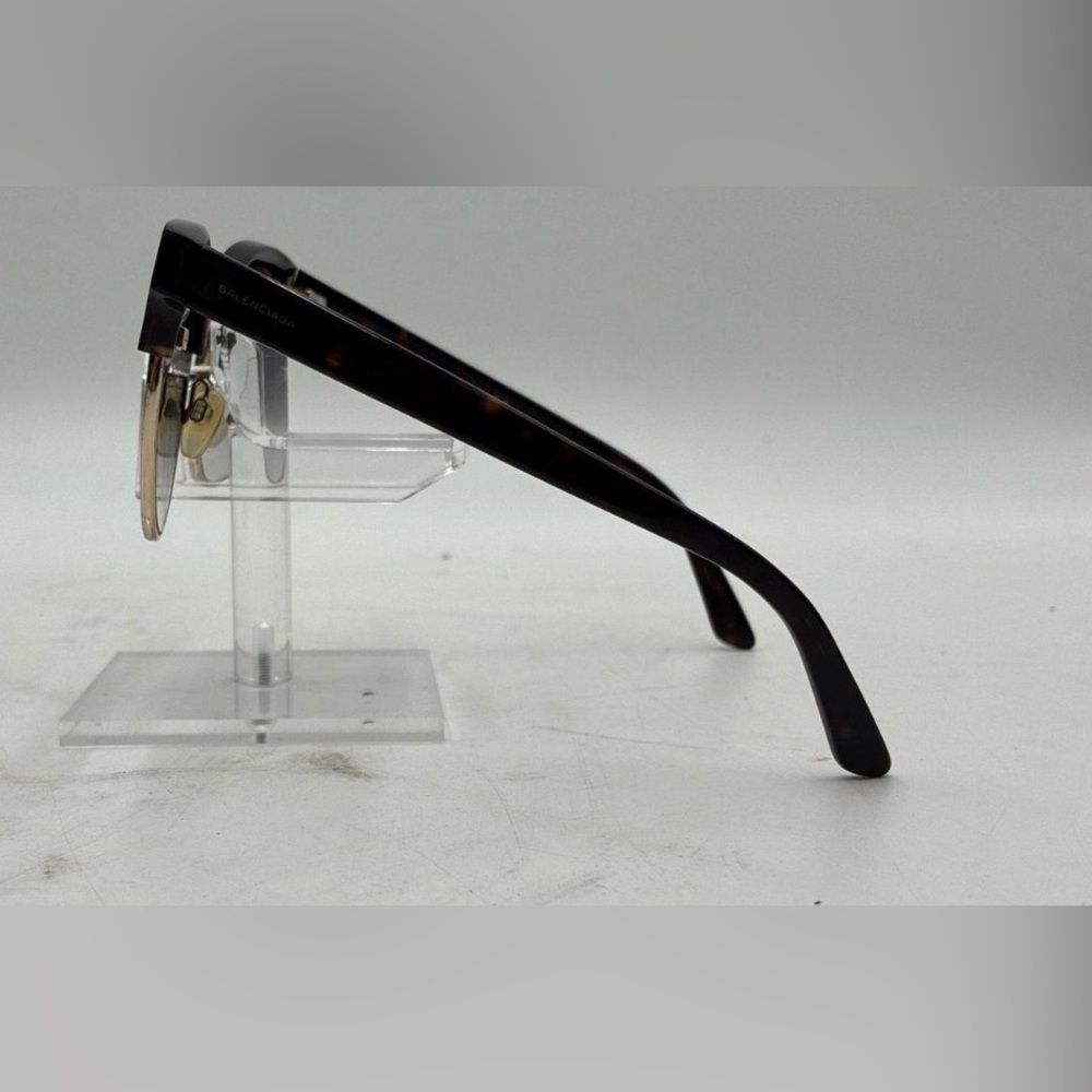 Balenciaga Women's BA 128 Sunglasses
Tortoiseshell Gold Cat Eye COA 51-19-140 - Picture 9 of 16